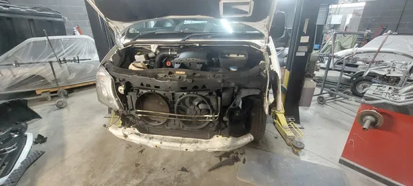 Mercedes Sprinter bumper and grille repair
